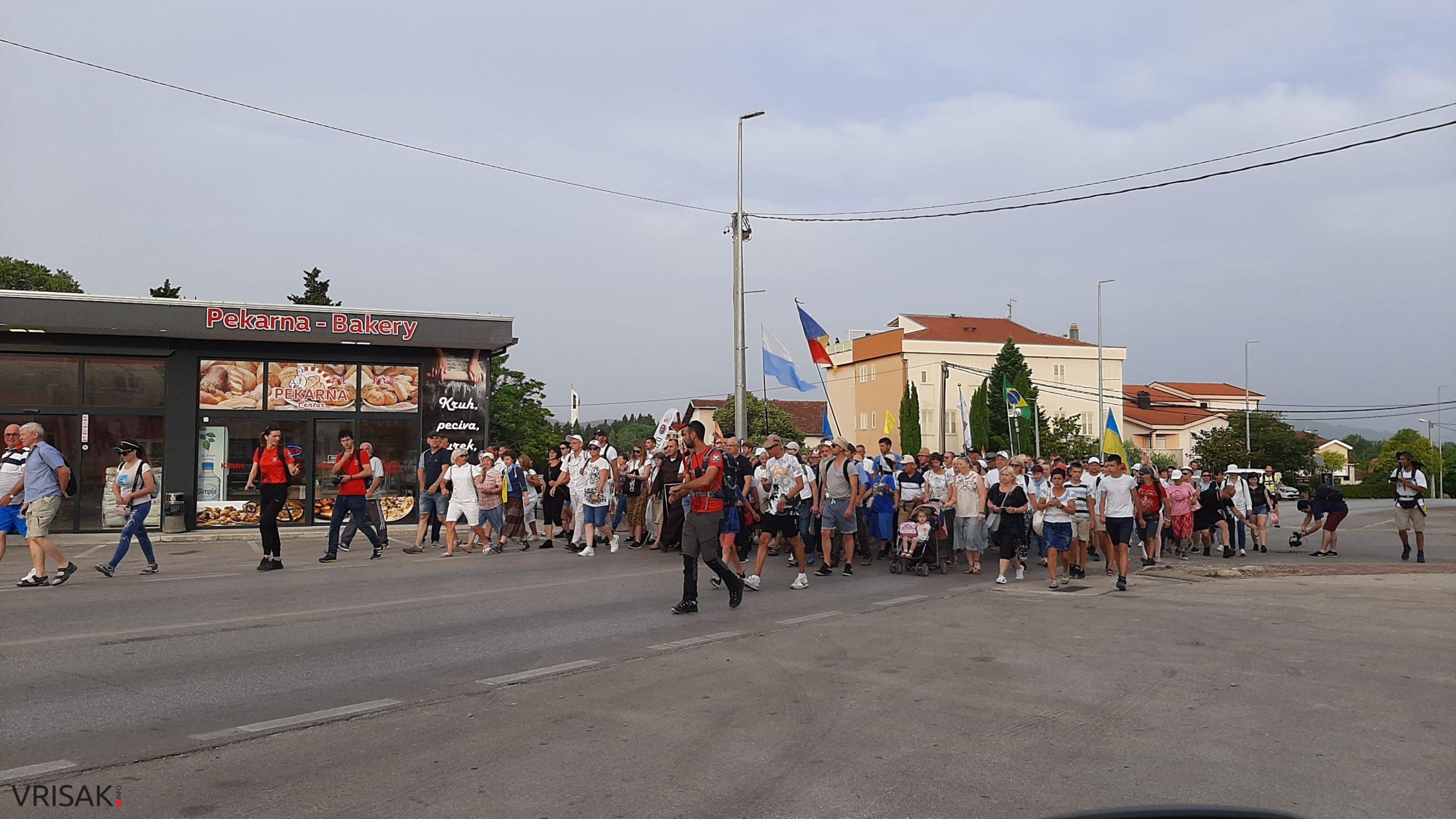 Tradicionalna Hodnja mira od Humca do Međugorja