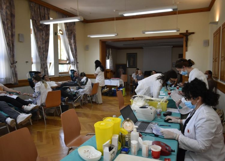 Izvanredan odaziv Ljubušaka na akciju dragovoljnog darivanja krvi na Humcu