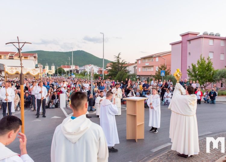U Međugorju svečano proslavljeno Tijelovo