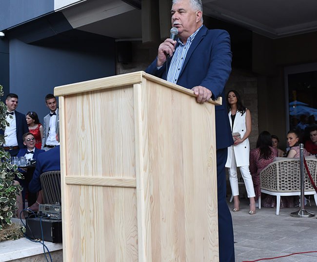 Široki Brijeg: 126 maturanata oprostilo se od Srednje strukovne škole