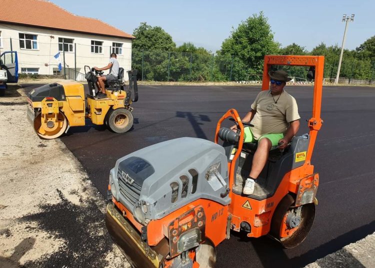 U Jarama uređeno i asfaltirano nogometno igralište