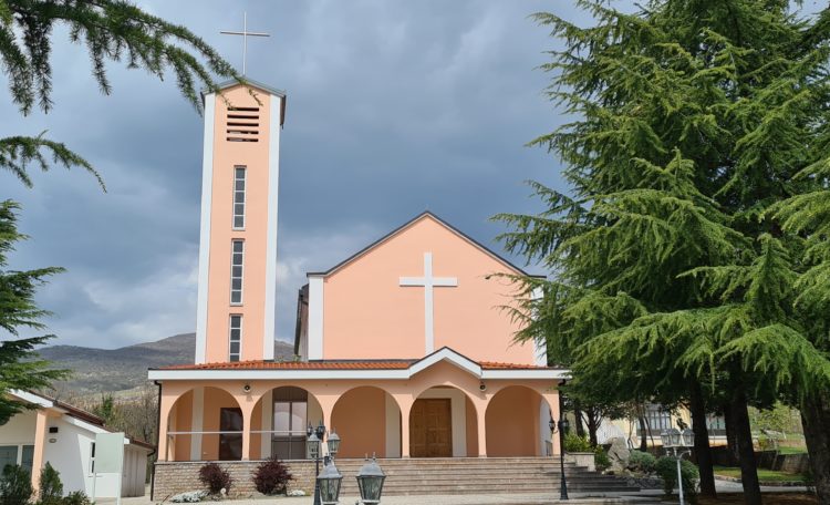 Povodom 50.godina crkve u Ljubotićima dolazi biskup Palić