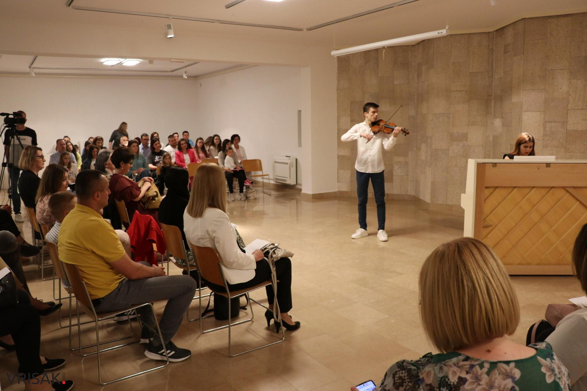 U Širokom Brijegu održana “Večer hrvatskih skladatelja”