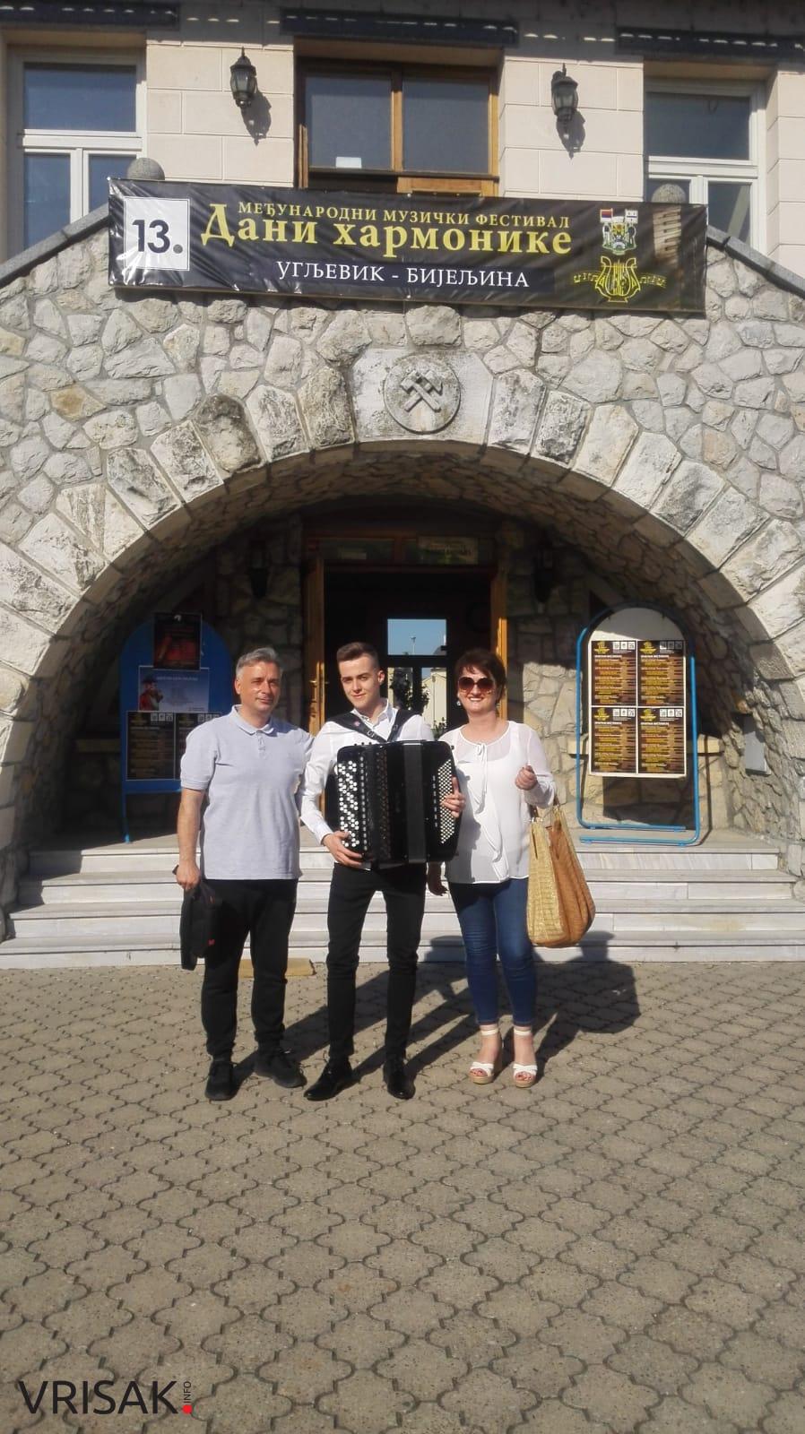 Širokobriježanin Ivan Lasić najbolji harmonikaš u svojoj kategoriji na natjecanju u Bijeljini