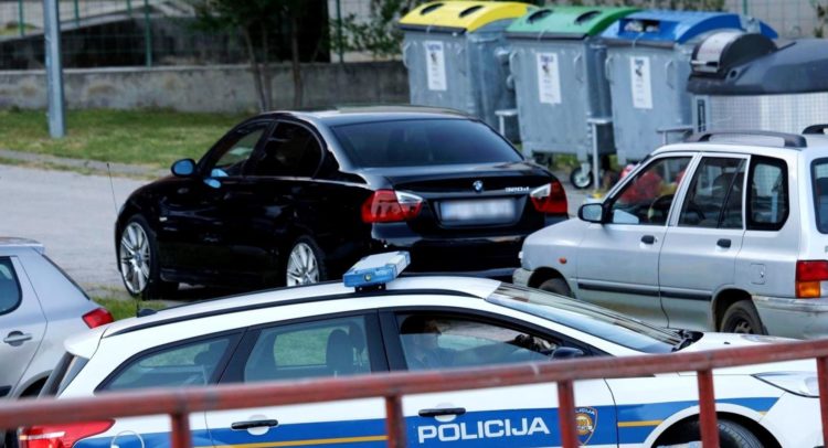 Tragedija u Kninu: Završena obdukcija umrlog dječaka, u autu je bio gotovo 7,5 sati