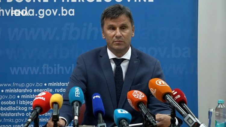 Novalić: Potpisan ugovor o izravnoj nabavci 500.000 cjepiva Sinofarm za FBiH