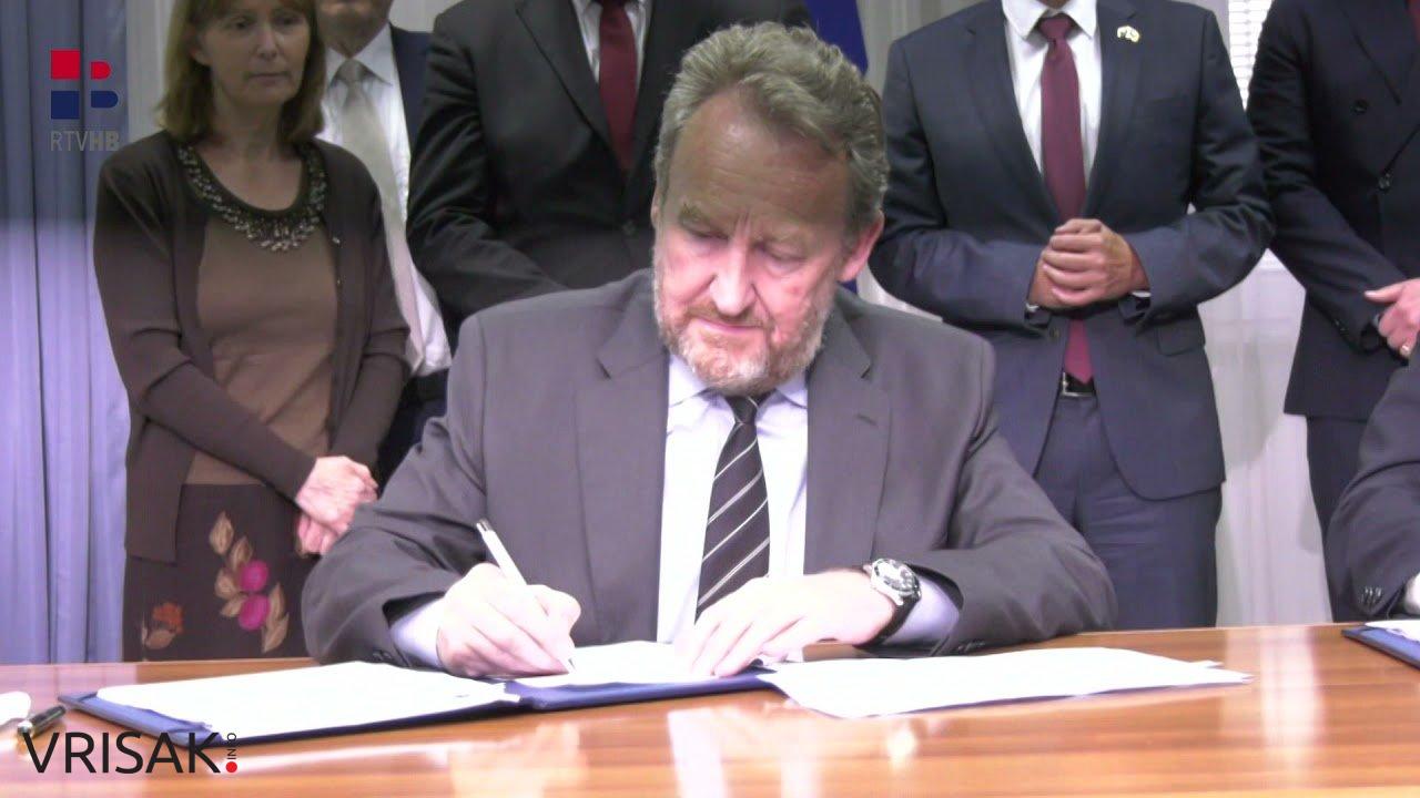 “SDA se sama izolira s međunarodne političke scene”