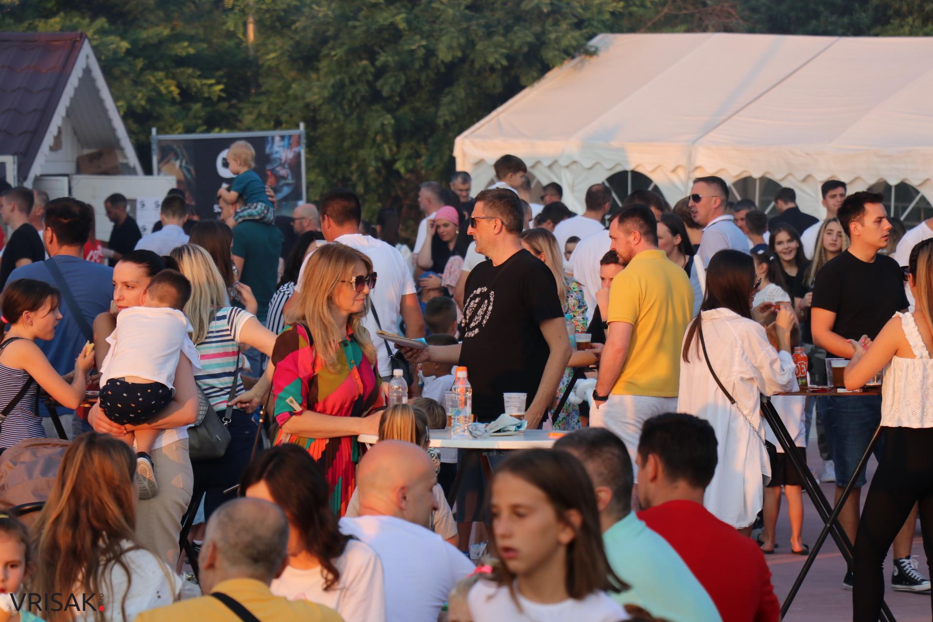 Otvoreno drugo izdanje Street Food Festa u Širokom Brijegu (FOTO)