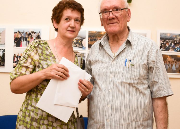 Predstavljanje prve knjige i prve samostalne izložbe umjetničkih slika autorice Snježane Lovrić