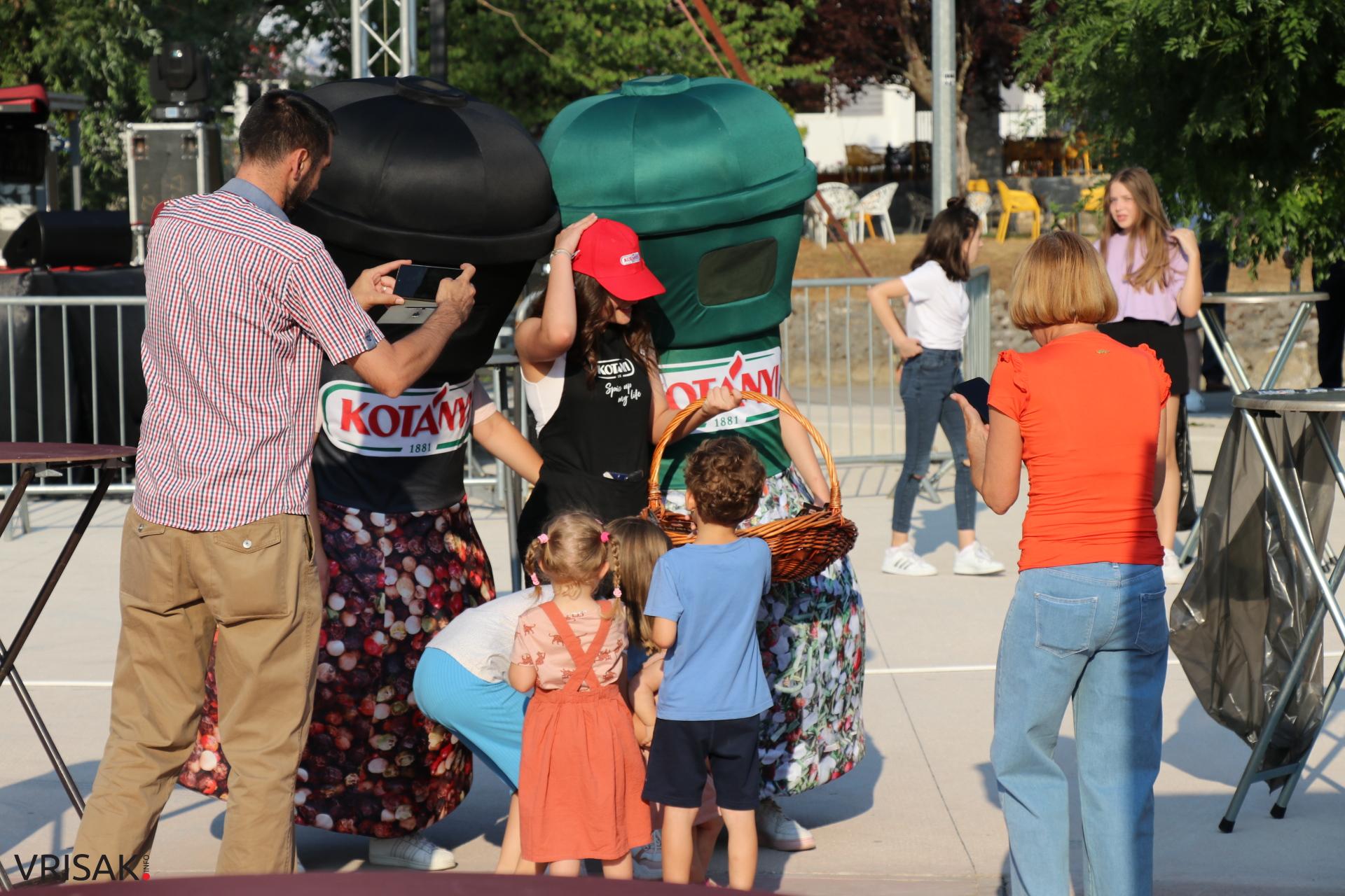 Otvoreno drugo izdanje Street Food Festa u Širokom Brijegu (FOTO)