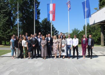 Studenti politologije sa SUM-a razgovarali s premijerom RH Andrejom Plenkovićem