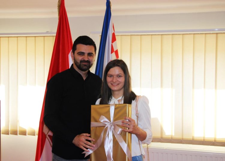 Posušje: Najuspješniji učenici završnih razreda na prijemu kod načelnika