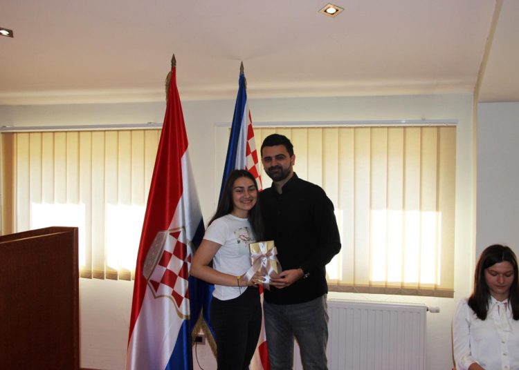 Posušje: Najuspješniji učenici završnih razreda na prijemu kod načelnika