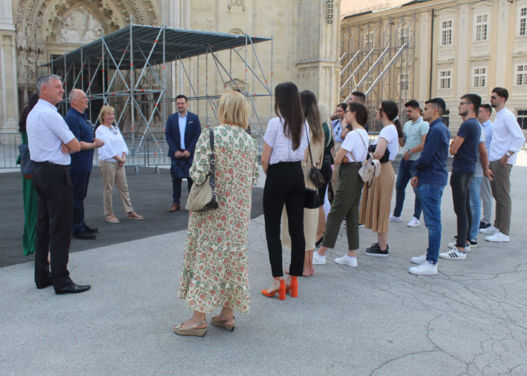 Studenti politologije sa SUM-a razgovarali s premijerom RH Andrejom Plenkovićem