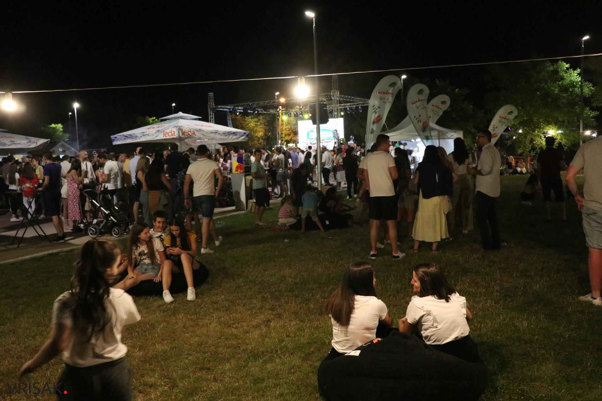 Prva večer Street Food Festa u Širokom Brijegu ispunila sva očekivanja, donosimo fotogaleriju