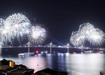 Postavljen posljednji segment Pelješkog mosta. Plenković: Spojili smo Hrvatsku