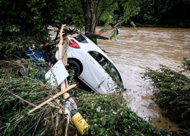 Velike poplave u Europi, ali najgore još nije prošlo, mogle bi puknuti i brane