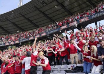 Samo Danci koji žive u Velikoj Britaniji mogu na polufinale protiv Engleske