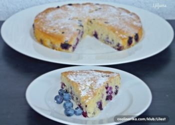 Kolač s borovnicama i grčkim jogurtom