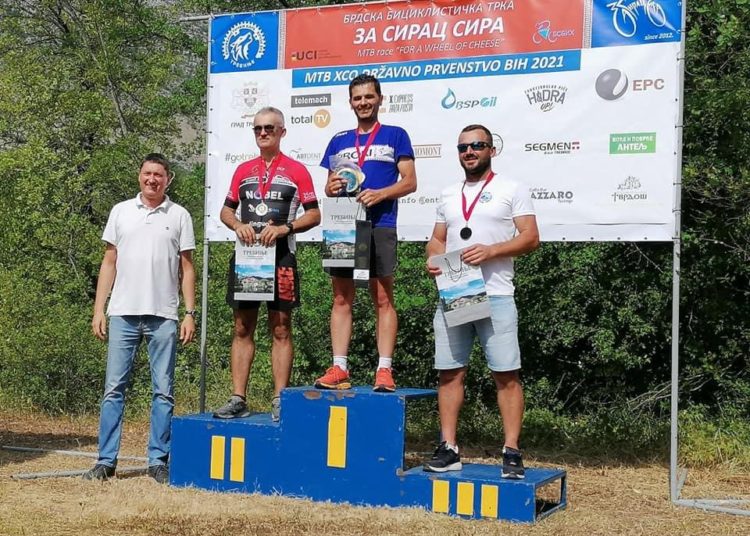 Dvojica članova Biciklističkog kluba Široki okitili se naslovom prvaka BiH