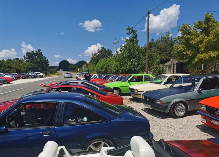 Karavana Opela iz Posušja krenula prema Uzarićima