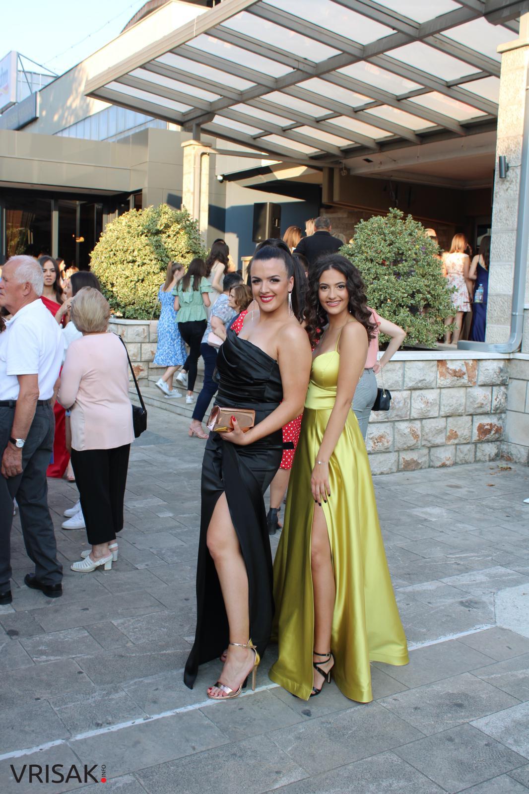 Maturalna zabava širokobrijeških gimnazijalaca (FOTO)