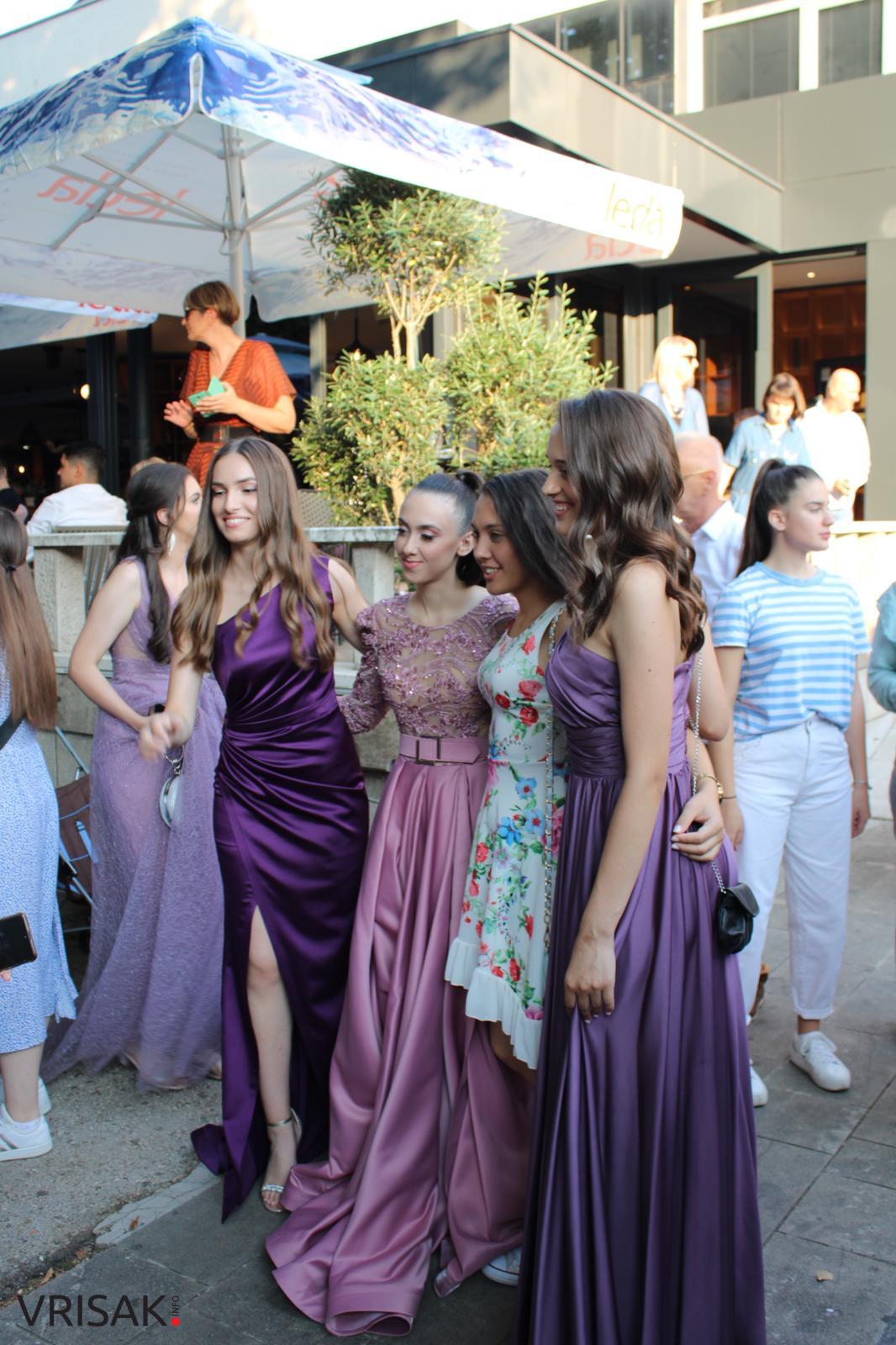 Maturalna zabava širokobrijeških gimnazijalaca (FOTO)