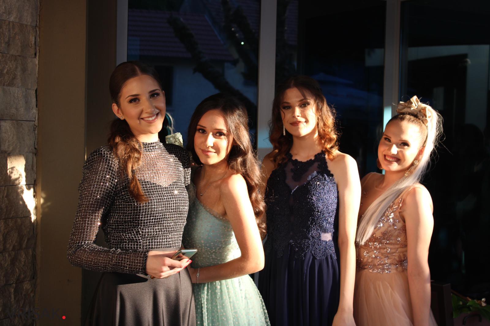 Maturalna zabava širokobrijeških gimnazijalaca (FOTO)