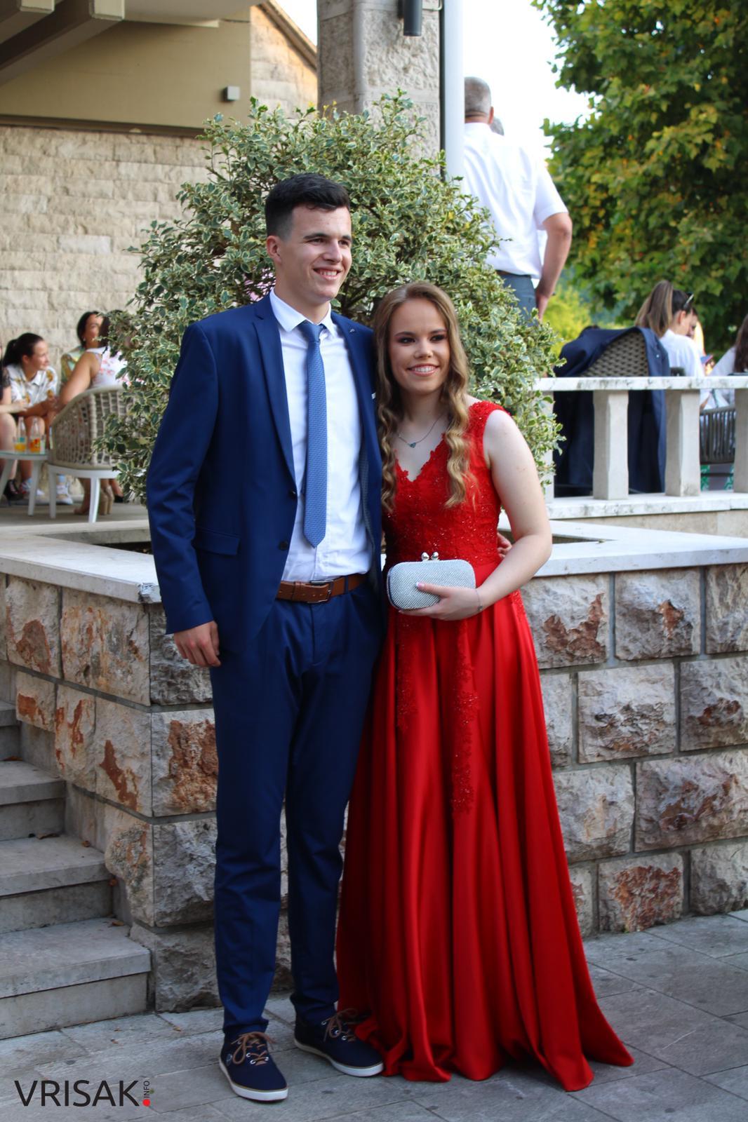 Maturalna zabava širokobrijeških gimnazijalaca (FOTO)