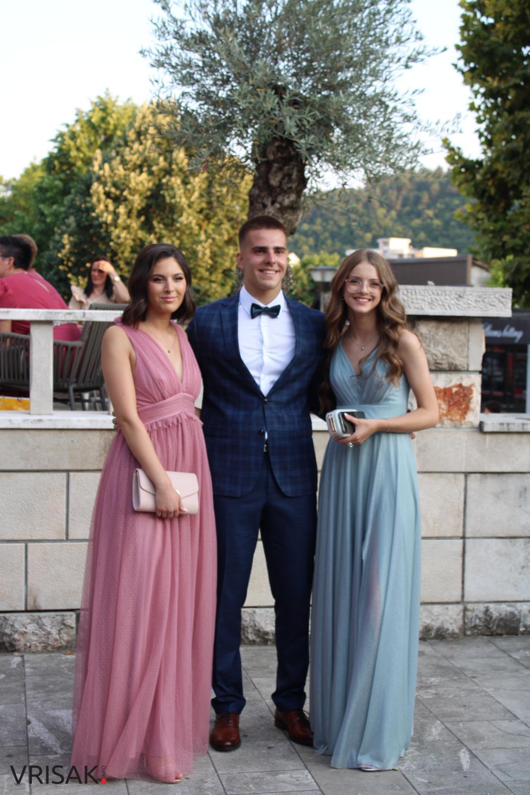 Maturalna zabava širokobrijeških gimnazijalaca (FOTO)