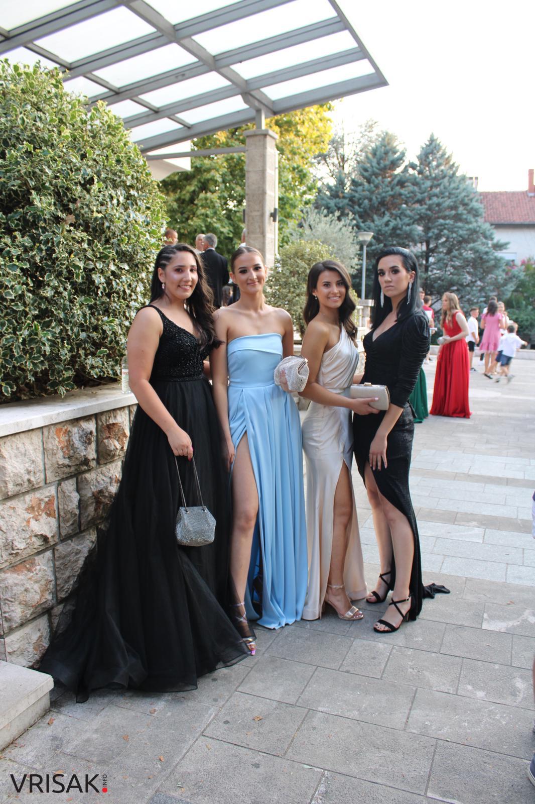 Maturalna zabava širokobrijeških gimnazijalaca (FOTO)