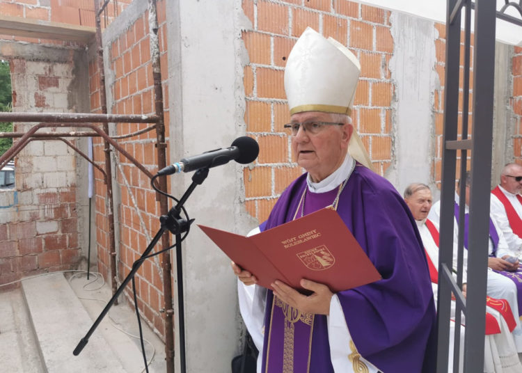 Drvar: Spomen na mučenike i žrtve Banjolučke biskupije i župnika Nestora