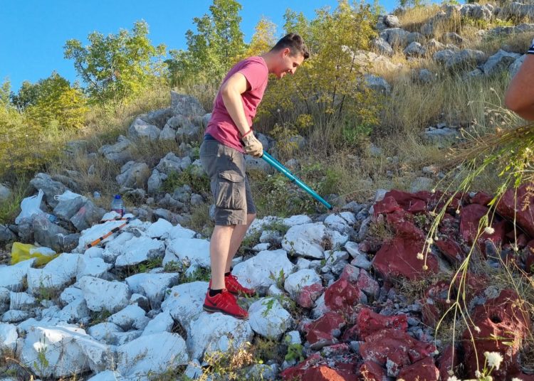 Hrvatskom grbu iznad Širokog Brijega vraćen stari sjaj (FOTO)
