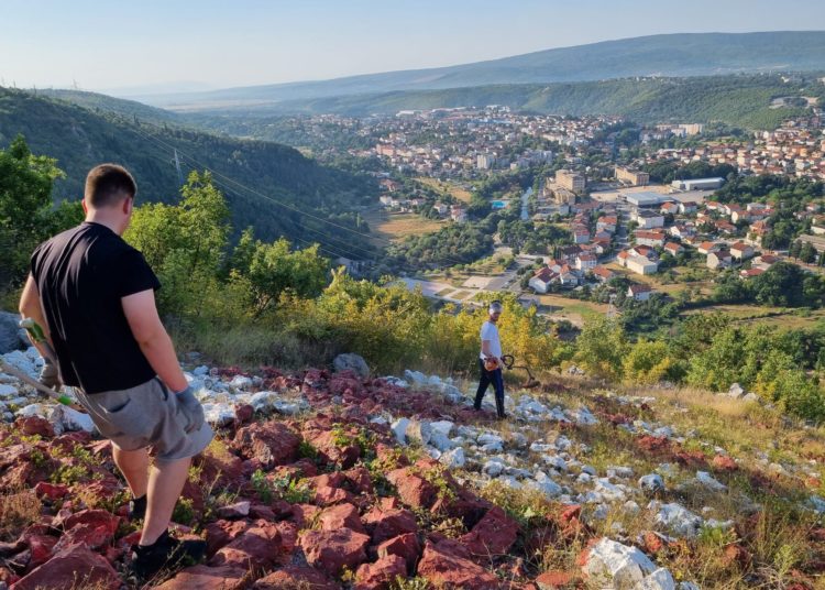 Hrvatskom grbu iznad Širokog Brijega vraćen stari sjaj (FOTO)