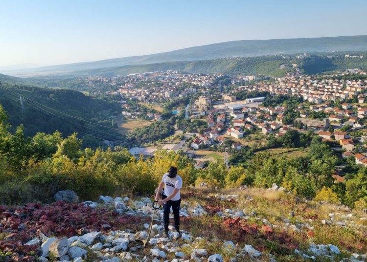 Hrvatskom grbu iznad Širokog Brijega vraćen stari sjaj (FOTO)
