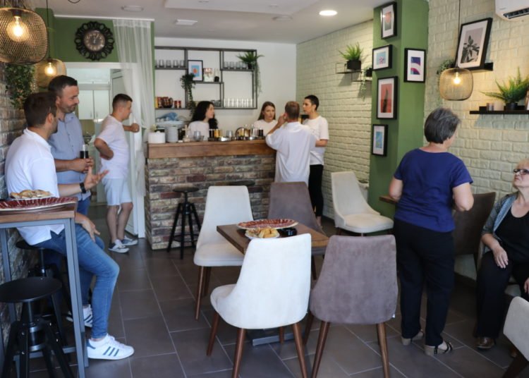 Široki Brijeg: Otvoren Kutak sreće – kafić u kojem će raditi osobe s invaliditetom