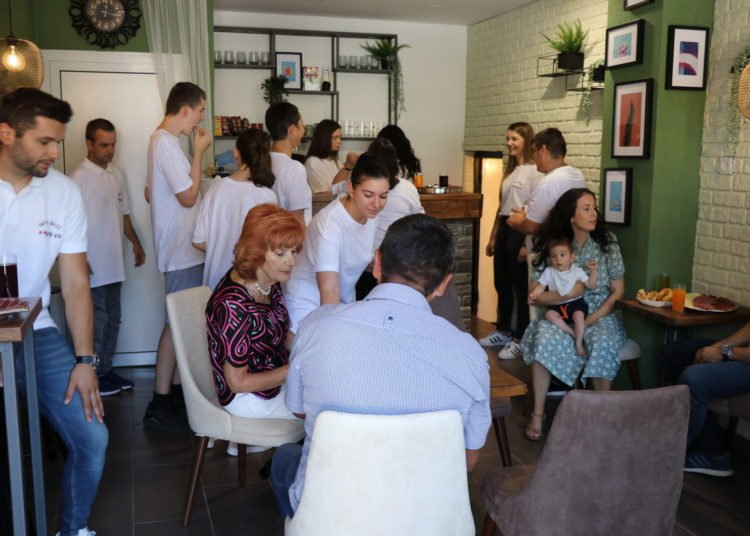 Široki Brijeg: Otvoren Kutak sreće – kafić u kojem će raditi osobe s invaliditetom