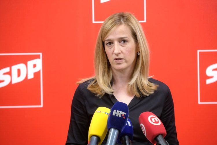 Ahmetović: Očigledno je da Hrvati u Komšiću nemaju legitimnog predstavnika