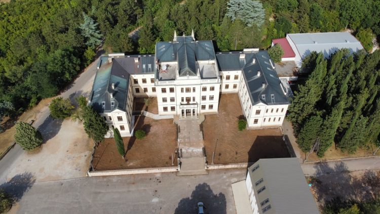 Počelo uređenje parka širokobriješke Gimnazije