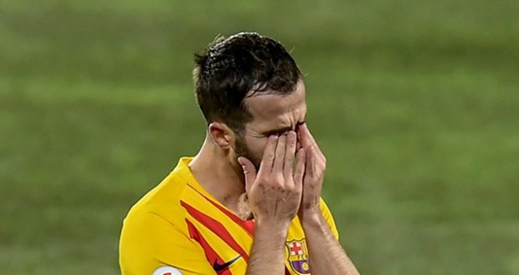 Barca ga je prošlog ljeta platila 60 milijuna eura. Sada ga moli da uzme novac i ode