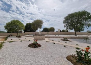 Ljubuški: U Zvirićima uređen spomenik Kraljici mira “Došli smo ti majko draga”