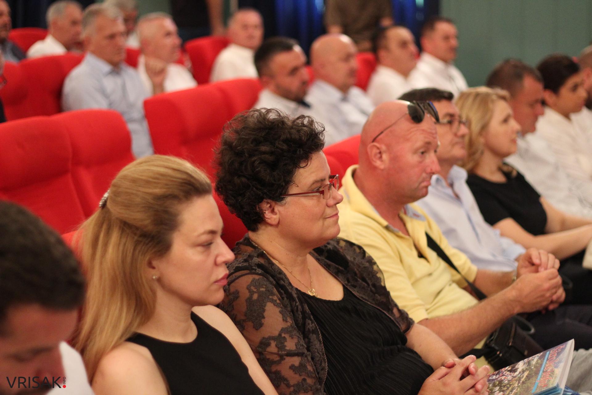 Široki Brijeg: Održana svečana sjednica Gradskog vijeća; dobitnicima uručena javna priznanja