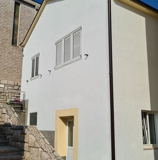 Obnovljena kuća časnih sestara na Kočerinu
