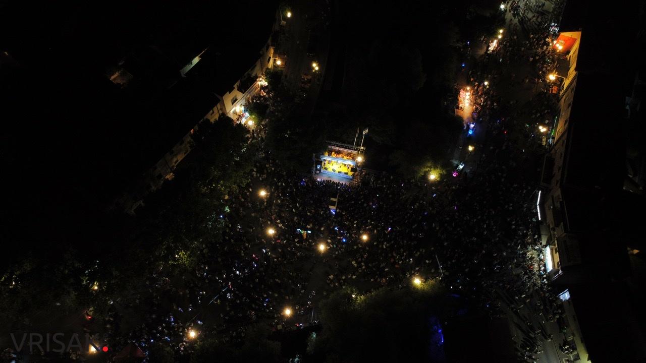 Uz hitove Magazina pjevalo i plesalo više tisuća Širokobriježana i gostiju
