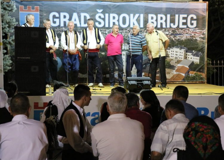 Održana Večer folklora i kulturne baštine „Brijeg Široki slavno ti je ime“