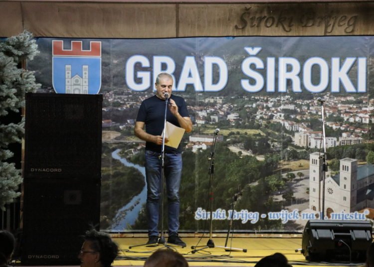 Održana Večer folklora i kulturne baštine „Brijeg Široki slavno ti je ime“