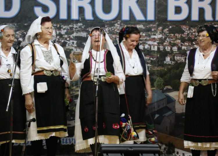 Održana Večer folklora i kulturne baštine „Brijeg Široki slavno ti je ime“