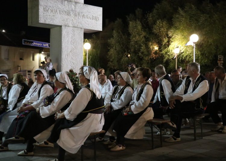 Održana Večer folklora i kulturne baštine „Brijeg Široki slavno ti je ime“