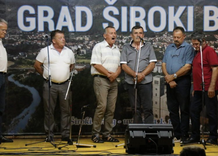 Održana Večer folklora i kulturne baštine „Brijeg Široki slavno ti je ime“