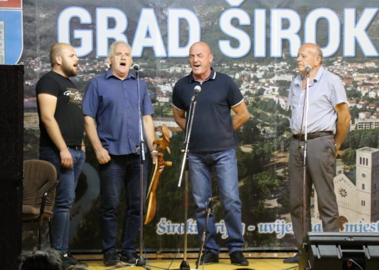 Održana Večer folklora i kulturne baštine „Brijeg Široki slavno ti je ime“